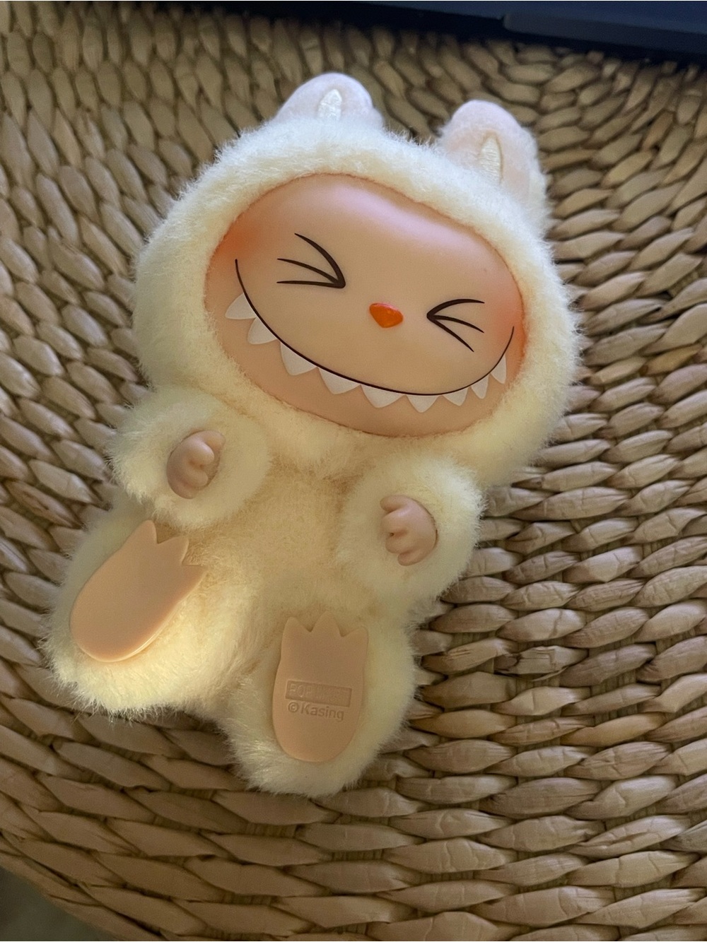 Popmart Authentic labubu plush keychain Have a Seat - Picture 3 of 3